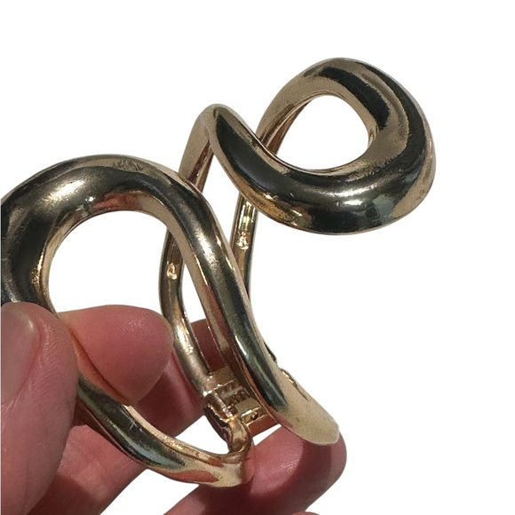 Vintage Sculptural Gold Tone Collar Necklace Matching Cuff Bracelet Set - Picture 8 of 11